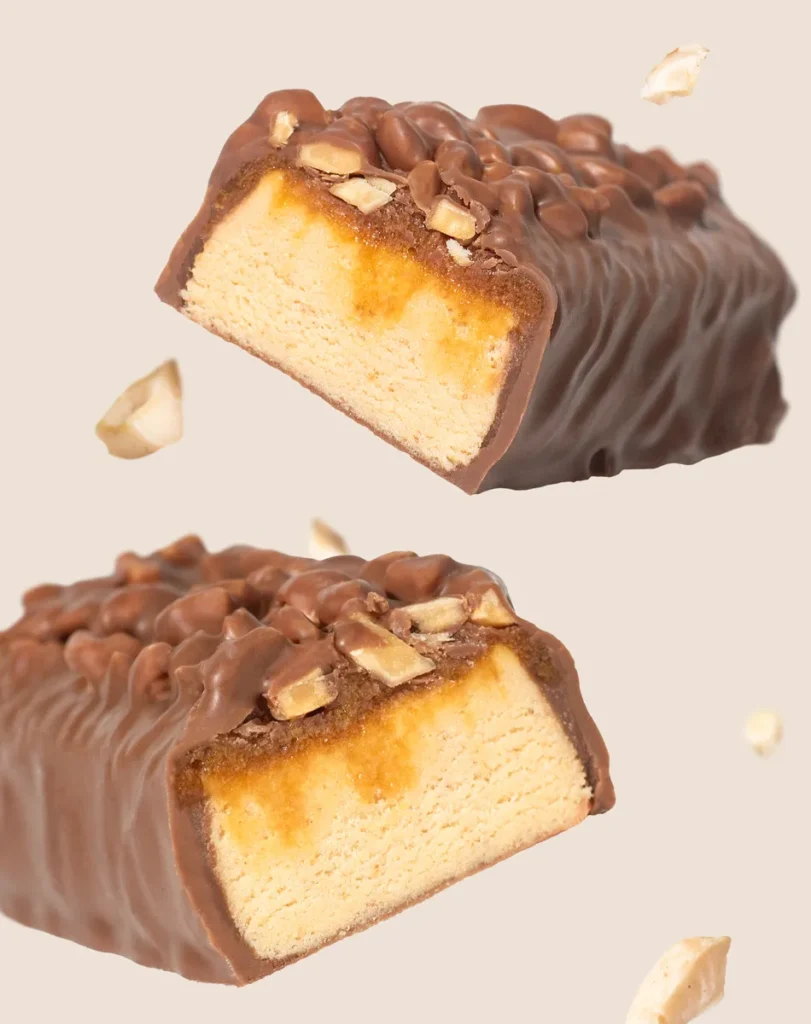 Double Trouble Protein Bar Salted Caramel Peanut – Traškus sūdytos karamelės ir žemės riešutų skonio baltyminis batonėlis | Vilgain | 55 g - Moksliškai pagrįstas veiksmingumas Double Trouble Protein Bar Salted Caramel Peanut – Traškus sūdytos karamelės ir žemės riešutų skonio baltyminis batonėlis | Vilgain | 55 g - produkto nuotrauka 2, FUNKCINIS MAISTAS ir Proteino Batonėliai ir Užkandžiai.
