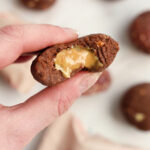 Energy Ball Cocoa with Peanut Butter – ekologiškas energinis rutuliukas su kakava ir žemės riešutų sviestu | Vilgain (30 g)