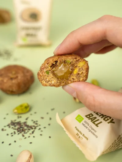 Vilgain Organic Energy Ball su pistacijų kremu, ekologiškas ir sveikas energinis rutuliukas užkandžiui
