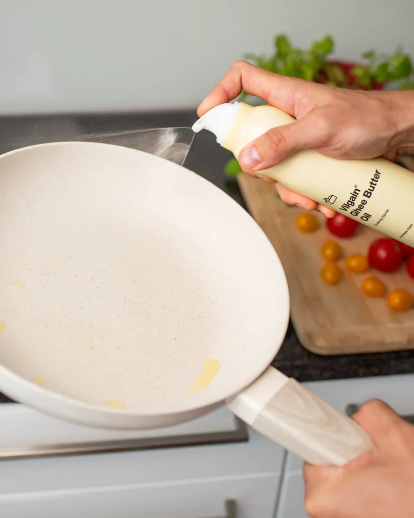 Ghee Spray with Avocado Oil – Purškiamas lydytas sviestas su avokadų aliejumi | Vilgain | 200 ml - produkto nuotrauka 2, FUNKCINIS MAISTAS ir Sveiki riebalai ir aliejai.