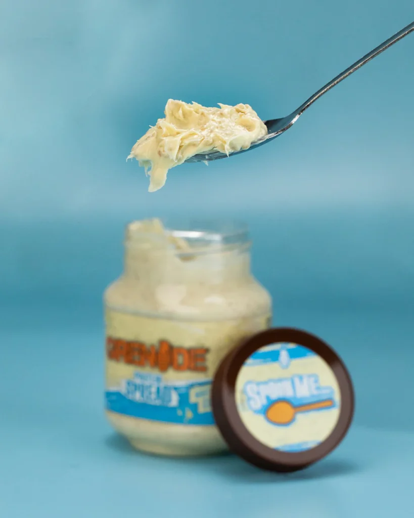 White Chocolate Cookie Protein Spread – Baltyminis baltojo šokolado ir sausainių užtepas | Grenade | 360 g | Klinikinio lygio ilgaamžiškumo protokolas, FUNKCINIS MAISTAS papildas.