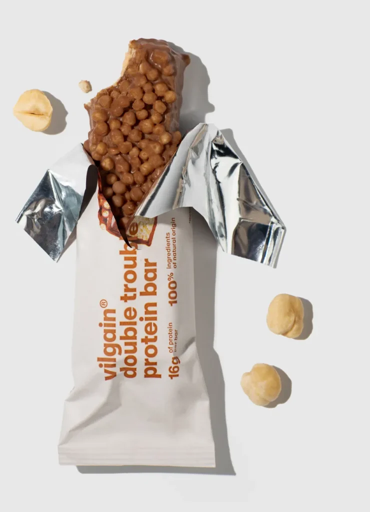 Double Trouble Protein Bar Crispy Choco Nut Cream – Traškus dvisluoksnis baltyminis batonėlis | Vilgain | 55 g - Moksliškai pagrįstas veiksmingumas Double Trouble Protein Bar Crispy Choco Nut Cream – Traškus dvisluoksnis baltyminis batonėlis | Vilgain | 55 g - produkto nuotrauka 2, FUNKCINIS MAISTAS ir Proteino Batonėliai ir Užkandžiai.