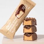 Double Trouble Protein Bar Hazelnut Cream – Dvisluoksnis traškus baltyminis batonėlis | Vilgain | 55 g