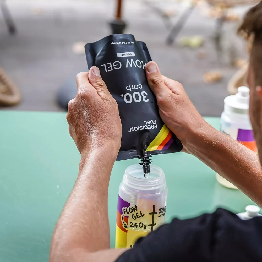 Flow Bottle 300 – Buteliukas geliui | Precision Hydration | 500 ml - produkto nuotrauka 1, AKSESUARAI ir Gertuvės Sportui.